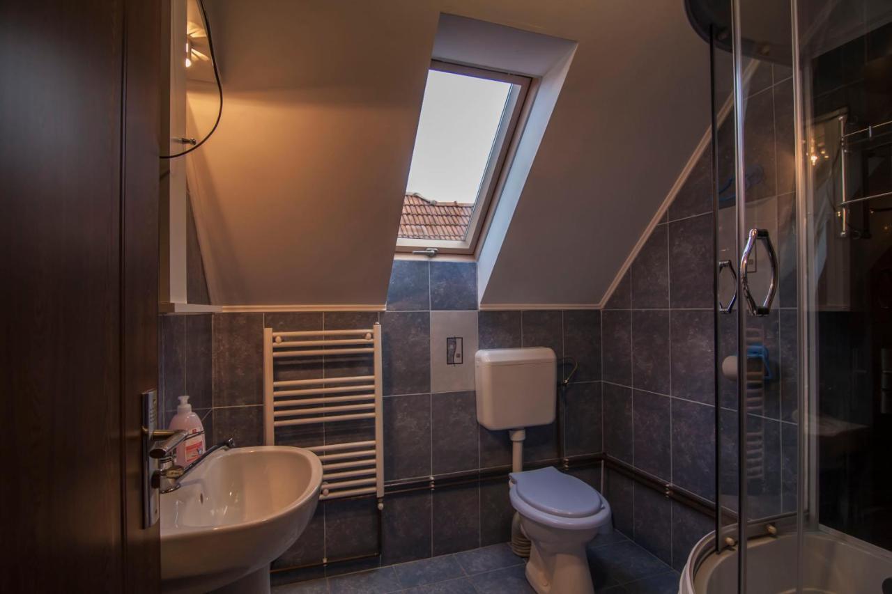 Hotel Dobra Haz Covasna Esterno foto