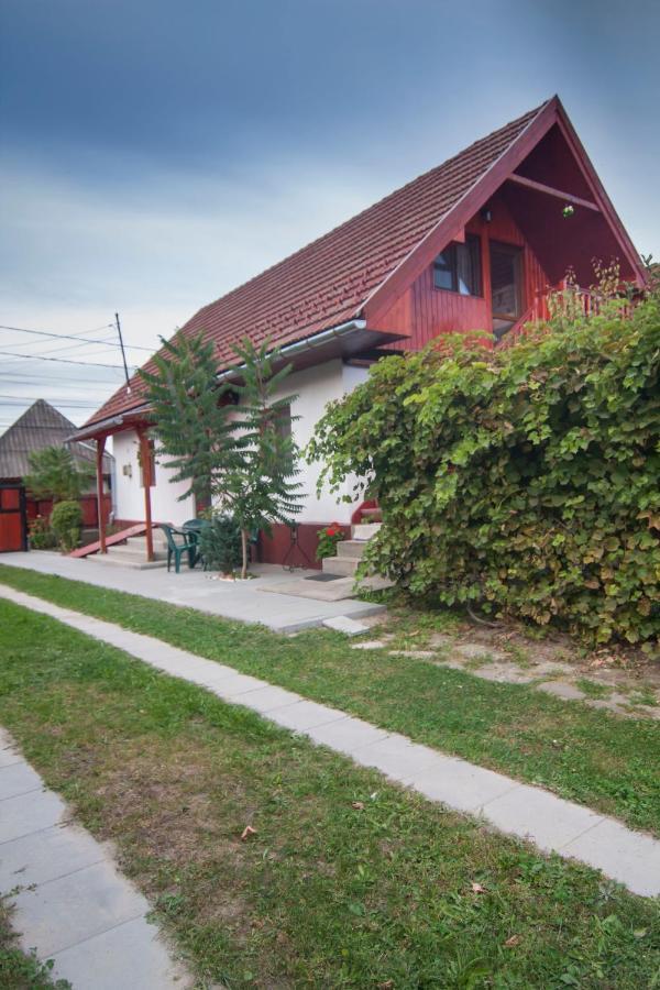Hotel Dobra Haz Covasna Esterno foto