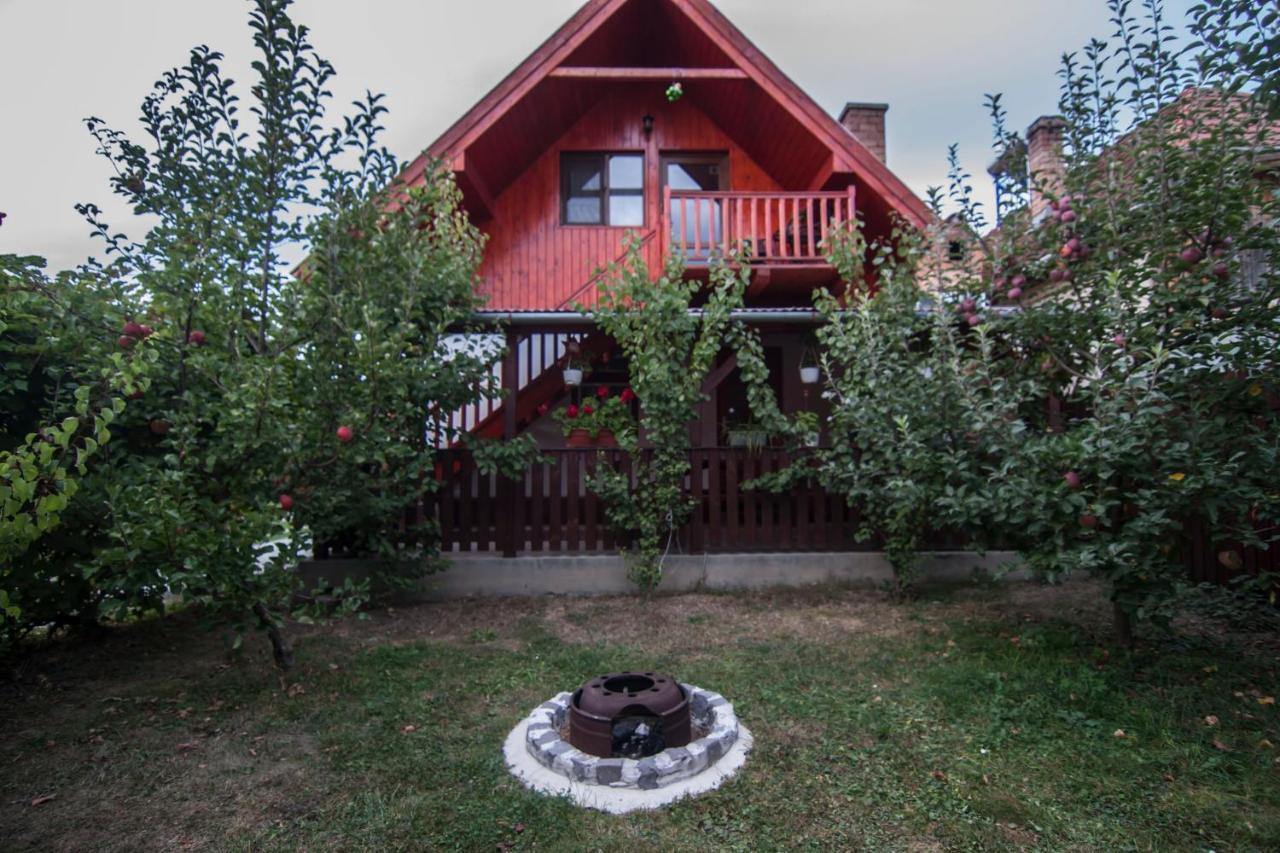Hotel Dobra Haz Covasna Esterno foto