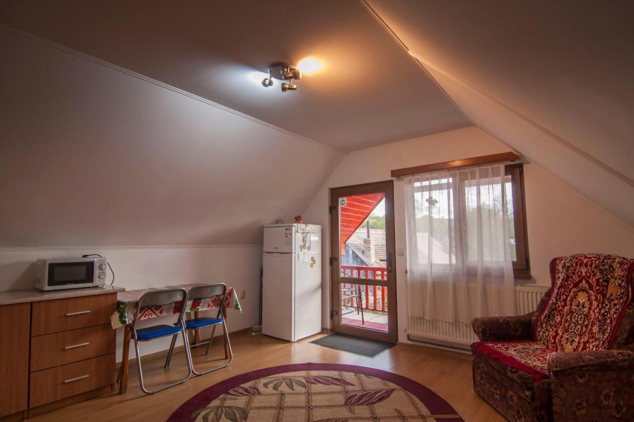 Hotel Dobra Haz Covasna Esterno foto